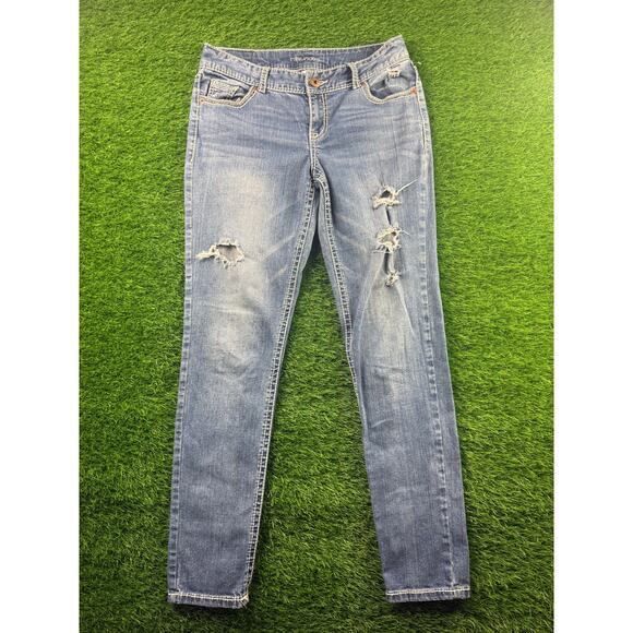 maurices Womens Skinny Jeans Distressed Light Wash Blue Sz 5/6 Mid Rise Stretch - Picture 1 of 10